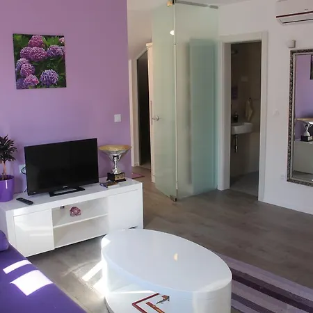 Floki Appartement *